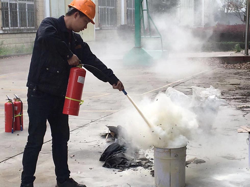 沖床廠家,沖床廠安全生產